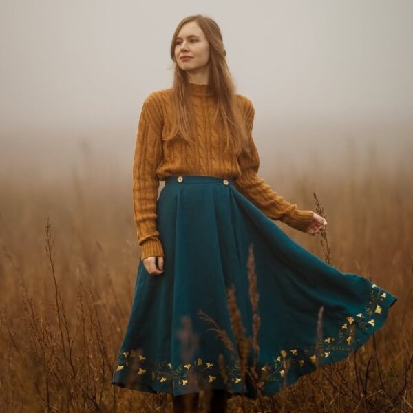 jupe bleu broderies l araignee de l atelier jupe bleu broderies l araignee de l atelier