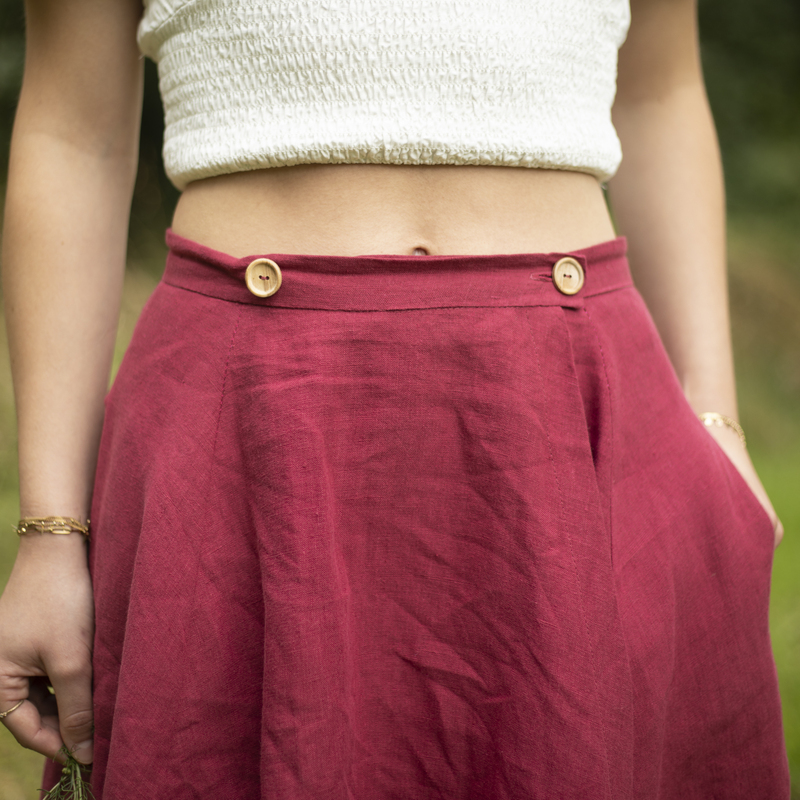 jupe framboise boutons