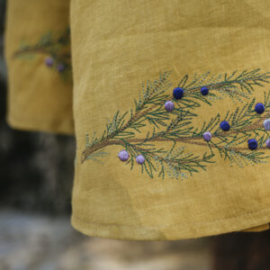 details broderies sapin