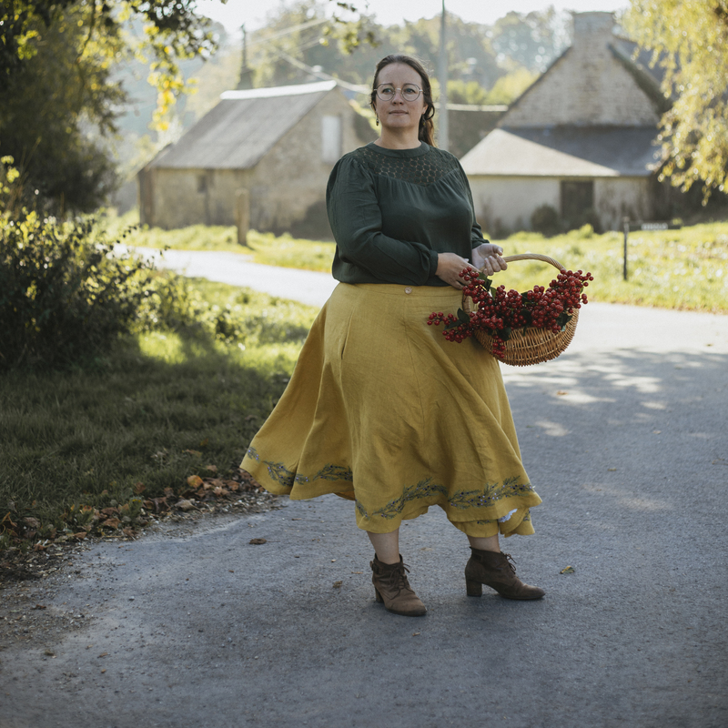 jupe lin broderies sapin